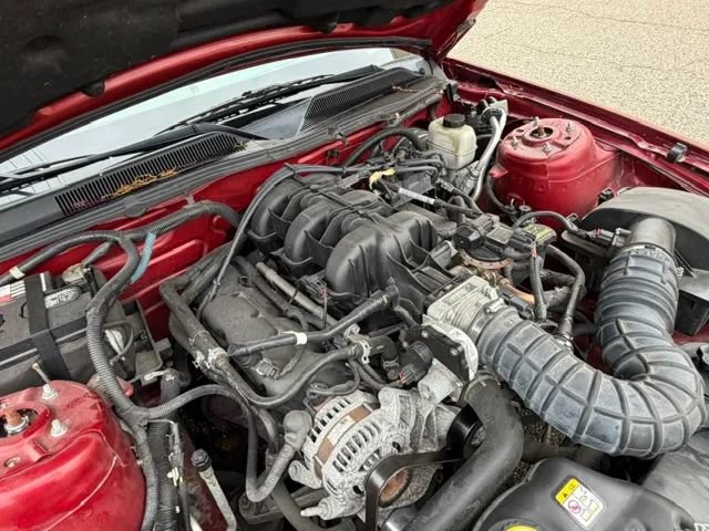 Used 2009 Ford Mustang Premium RWD image 37