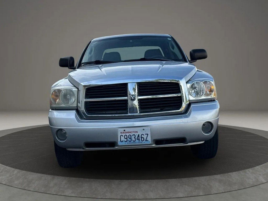 Used 2006 Dodge Dakota SLT w/ Trailer Tow Group AWD/4WD image 5