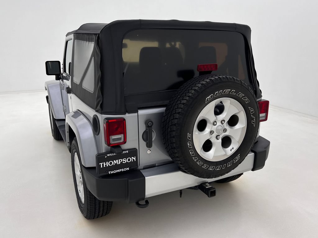 Used 2015 Jeep Wrangler Sahara AWD/4WD image 12