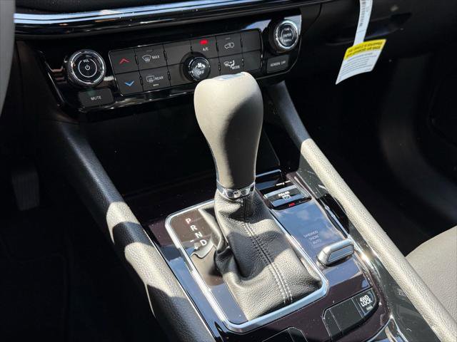 Certified 2026 Jeep Compass Latitude image 15