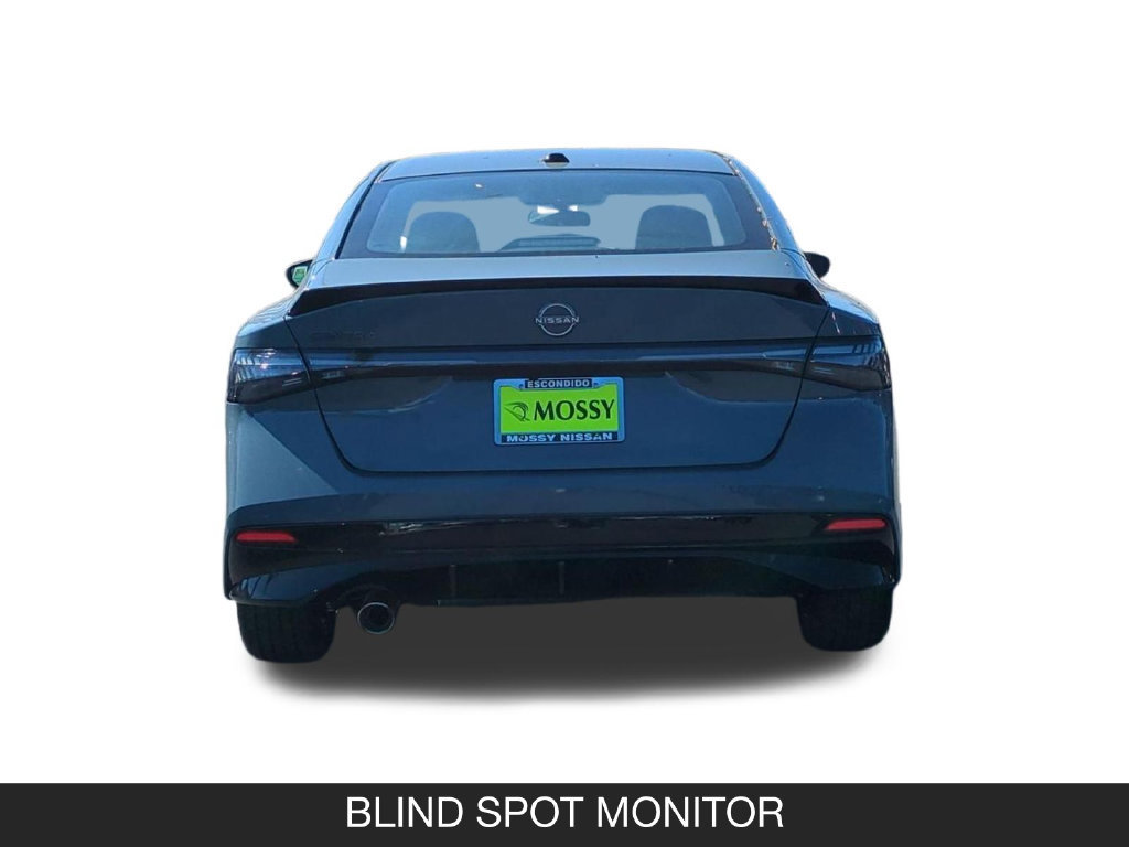 New 2027 Nissan Sentra SR w/ Floor Mat Package FWD image 8