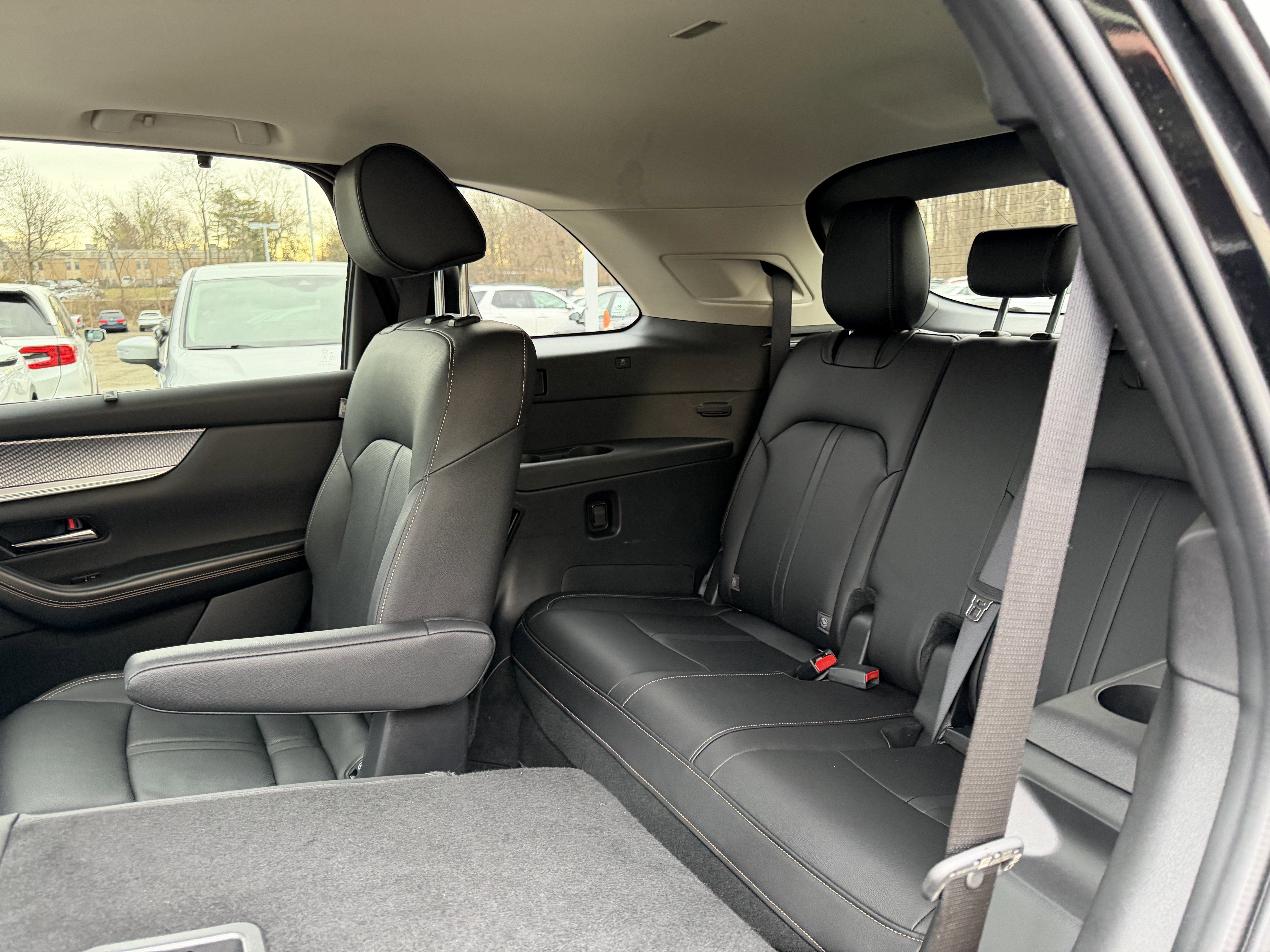 Used 2025 MAZDA CX-90 3.3 Turbo w/ Preferred Package image 26