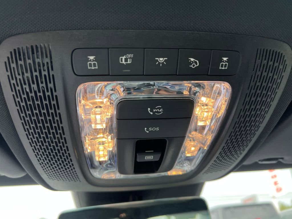 Used 2025 Mercedes-Benz CLA 250 4MATIC image 31