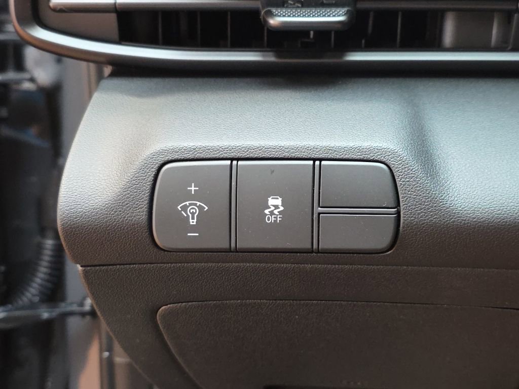 New 2026 Hyundai Elantra SEL Sport FWD image 22