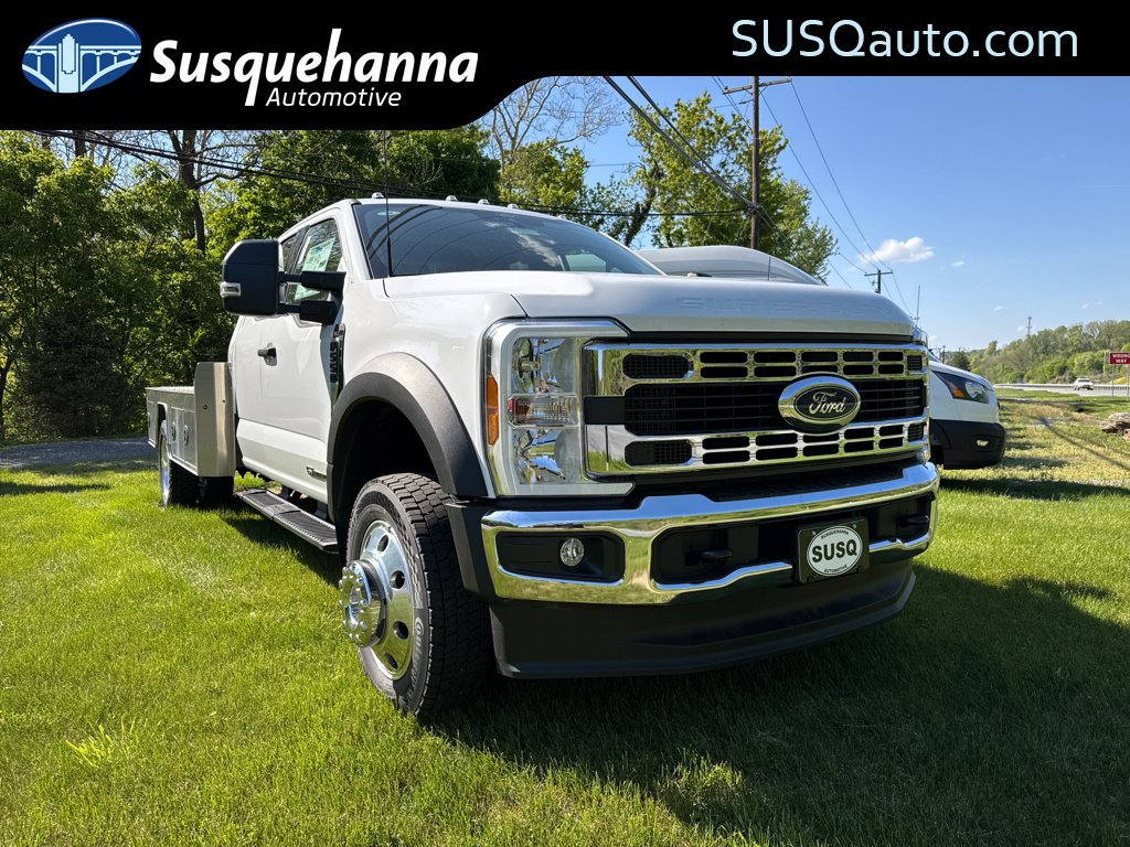 New 2026 Ford F550 4x4 Supercab Super Duty w/ XLT Value Package image 1