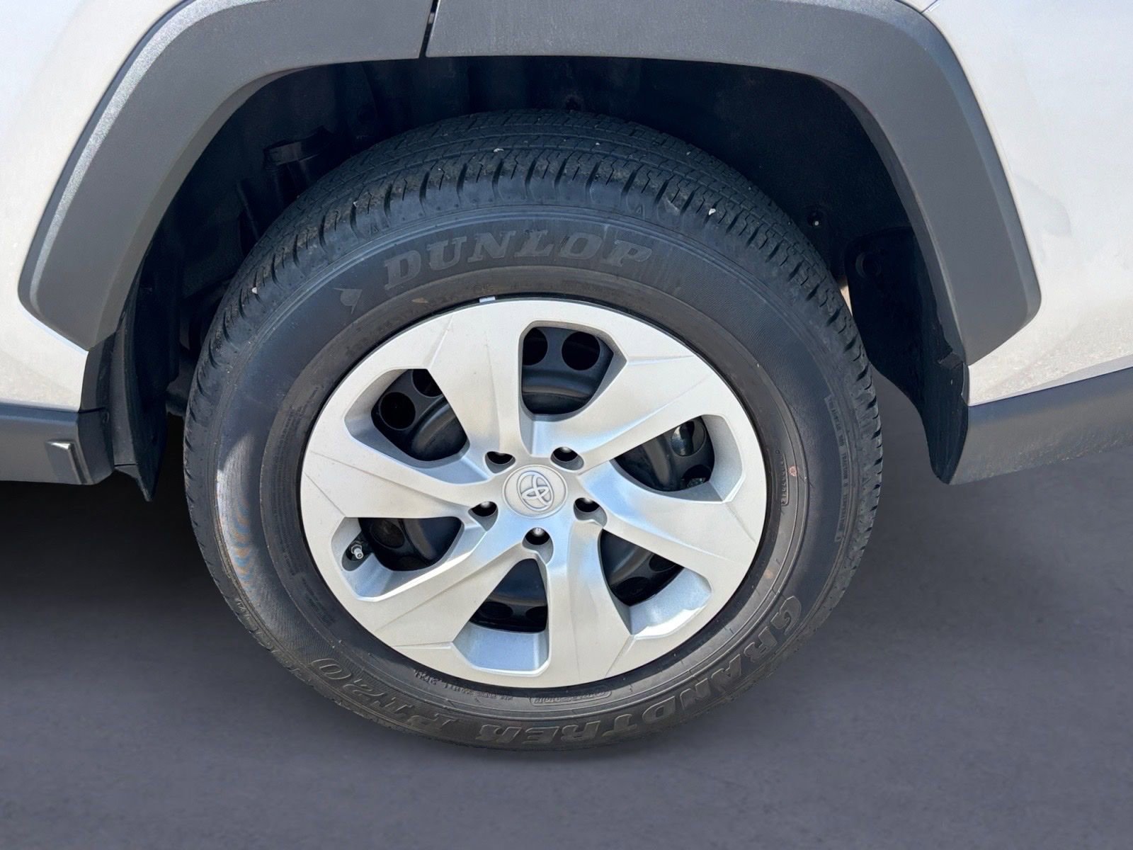 Used 2025 Toyota RAV4 LE FWD image 3