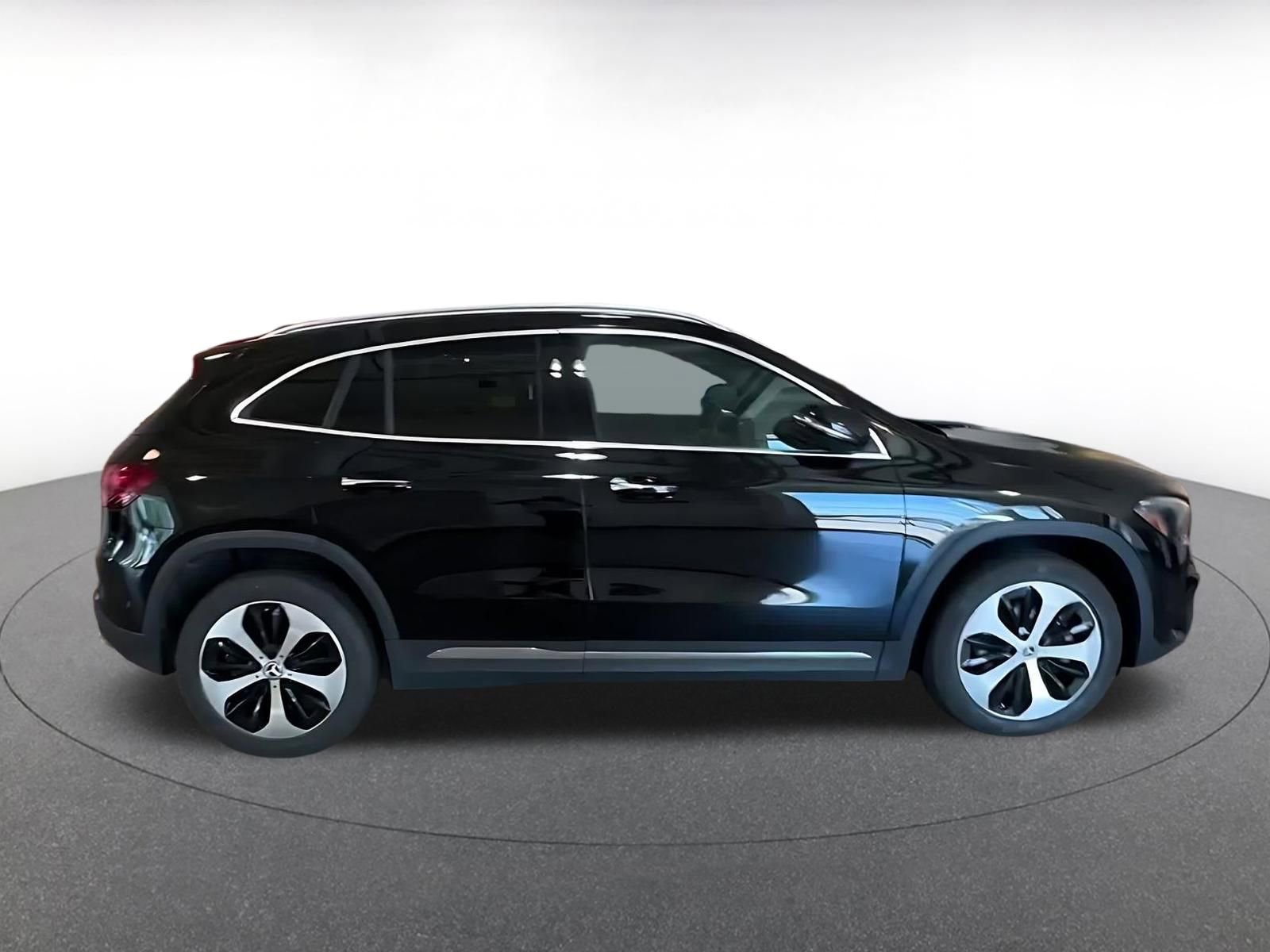 Used 2025 Mercedes-Benz GLA 250 image 12