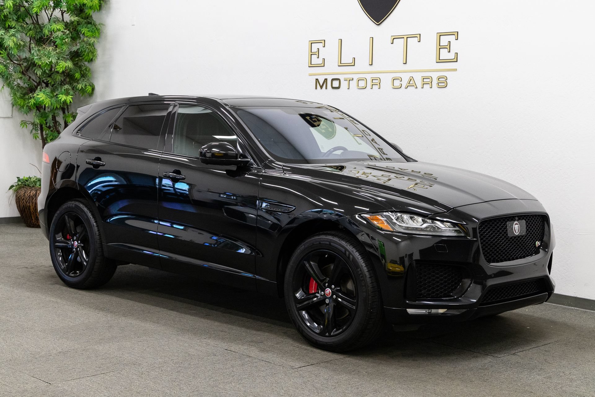 Used 2020 Jaguar F-PACE S AWD/4WD image 9
