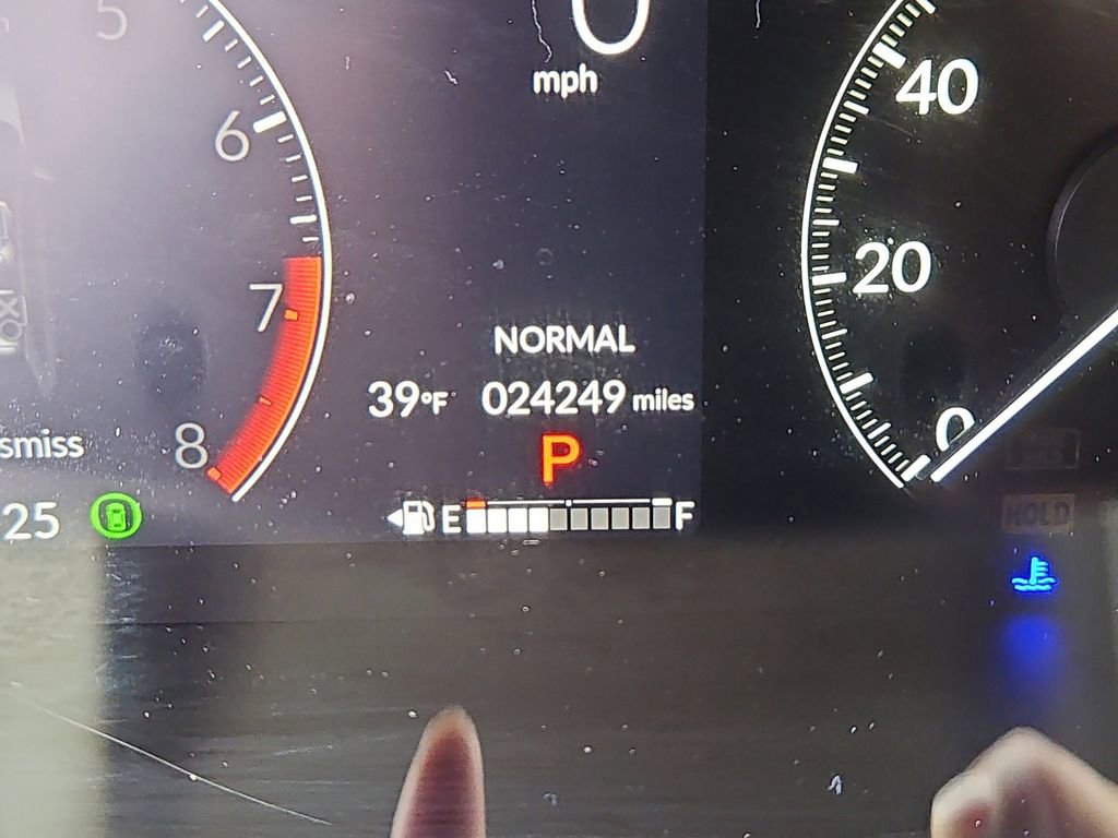 Used 2023 Honda HR-V LX image 13