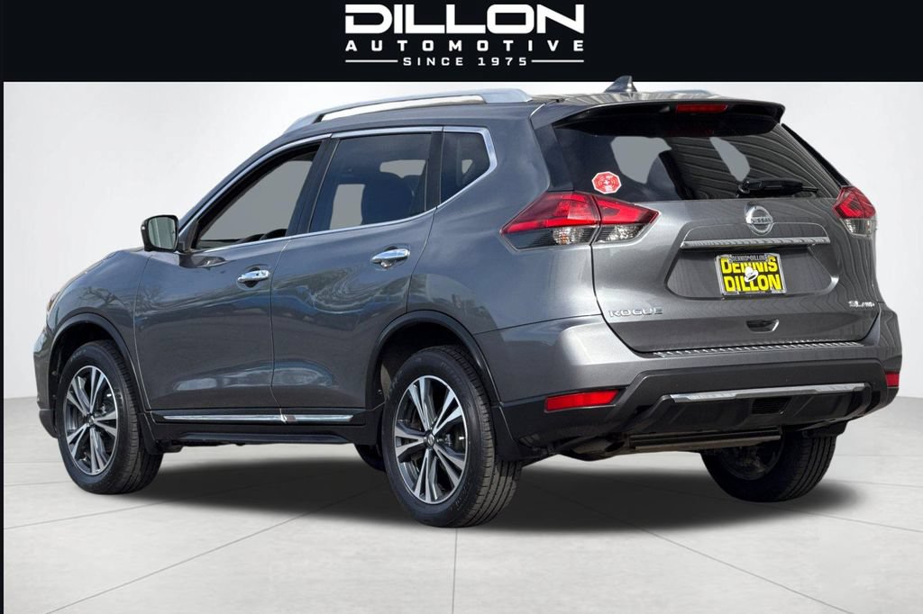 Used 2017 Nissan Rogue SL w/ SL Premium Package AWD/4WD image 6