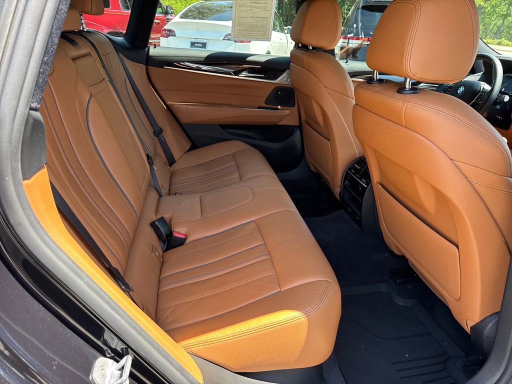 Used 2018 BMW 640i Gran Turismo xDrive w/ M Sport Package AWD/4WD image 15