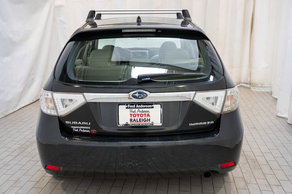 Used 2010 Subaru Impreza 2.5i image 4