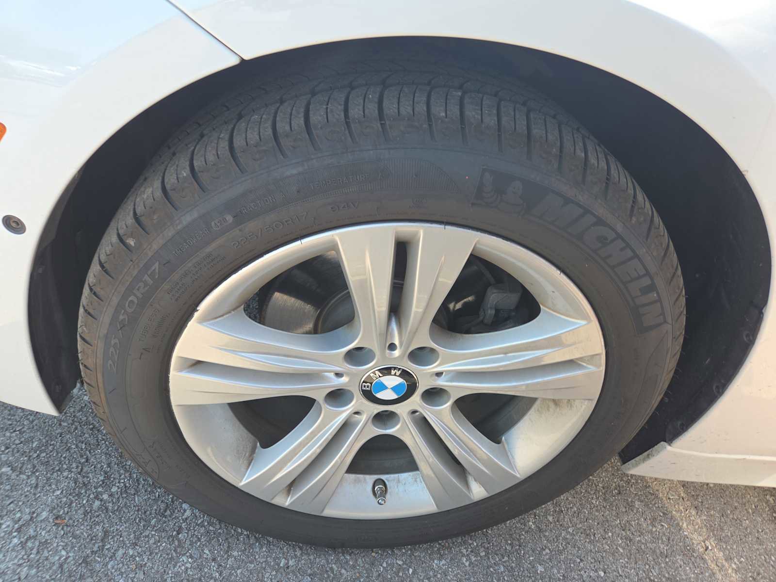 Used 2017 BMW 330i xDrive Sedan image 9