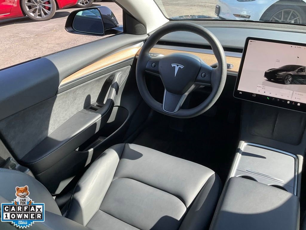 Used 2023 Tesla Model 3 Standard Range image 38