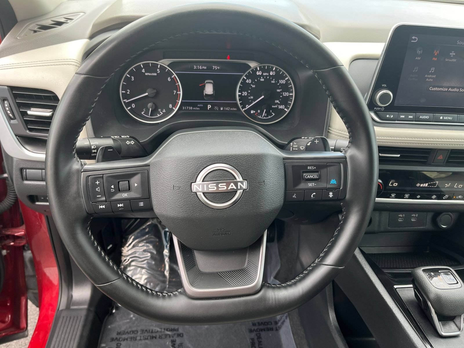 Used 2025 Nissan Rogue SV AWD/4WD image 31