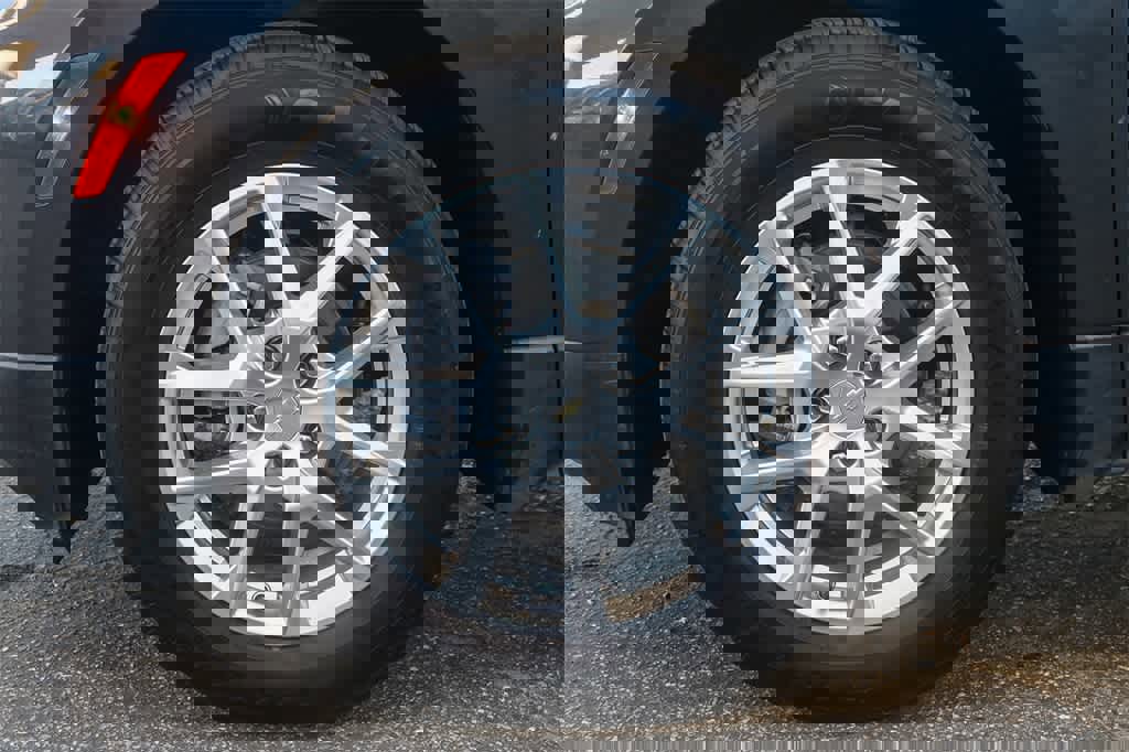 Used 2022 Chevrolet Equinox LT image 11