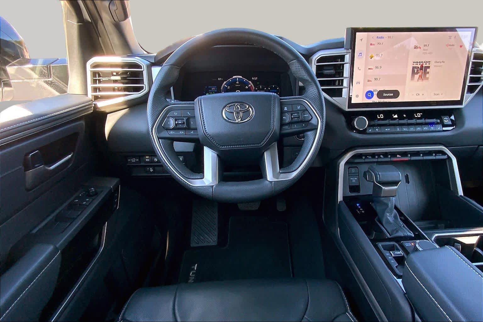 Used 2026 Toyota Tundra Limited AWD/4WD image 6