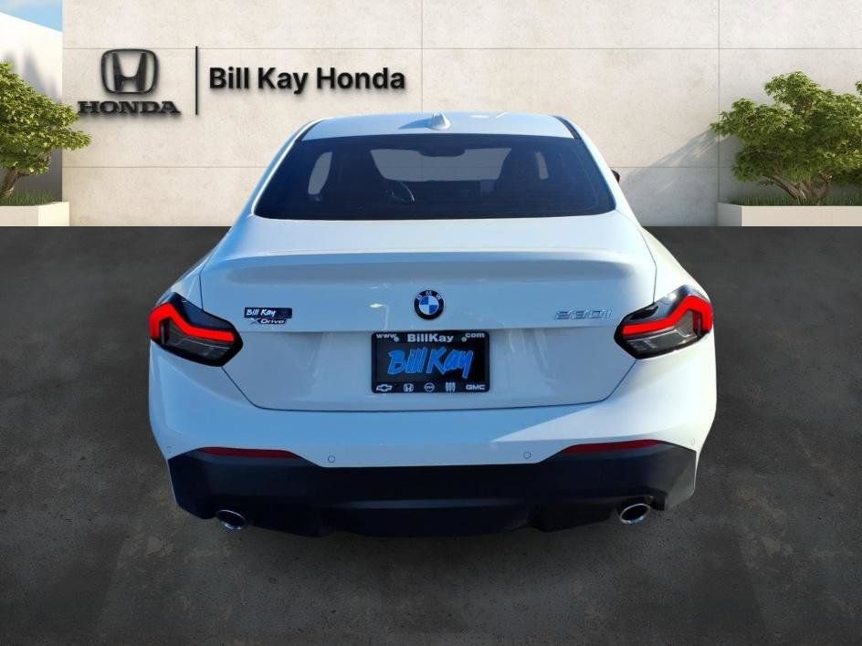 Used 2023 BMW 230i xDrive 230i xDrive w/ Convenience Package image 4