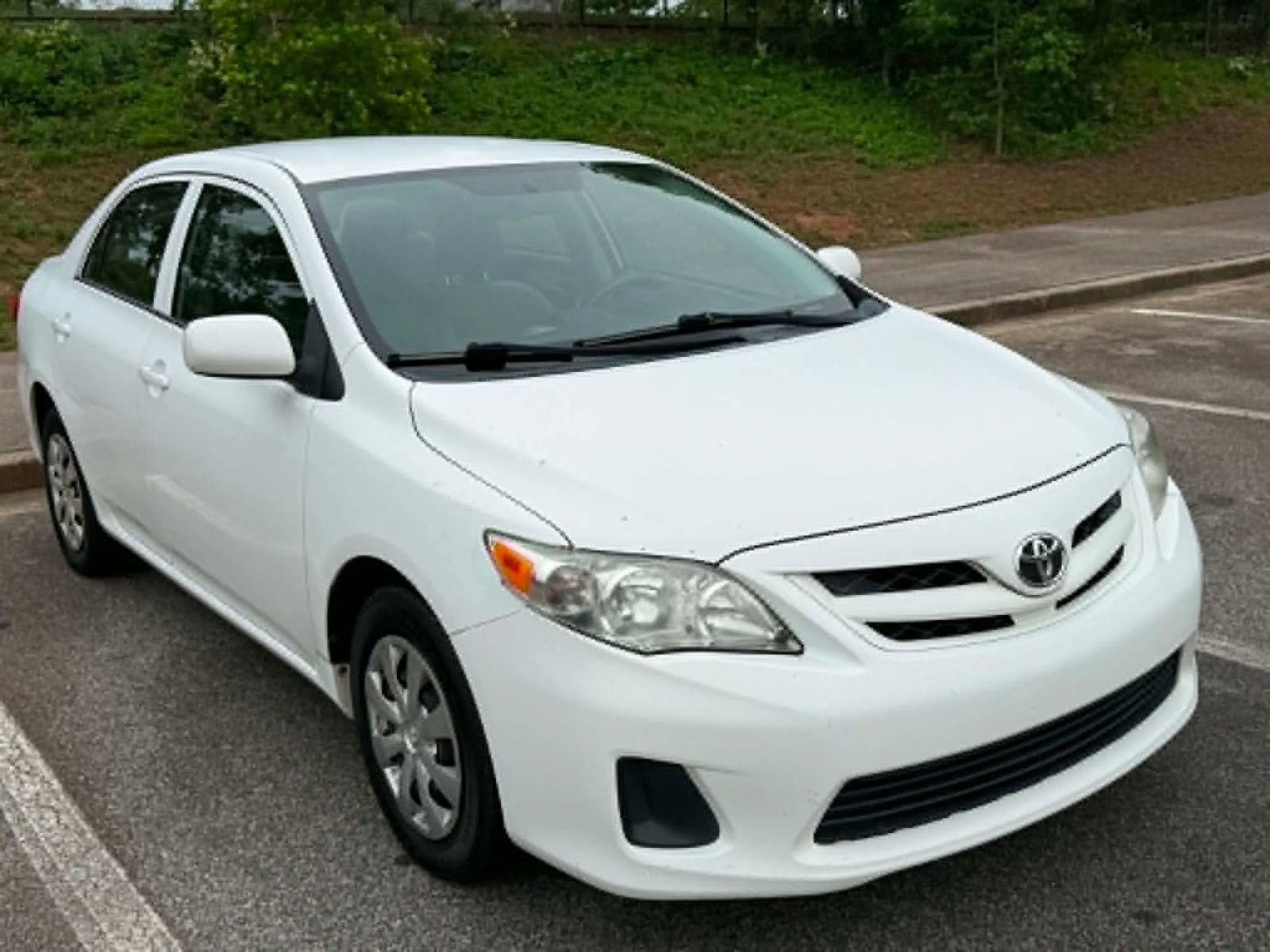 Used 2012 Toyota Corolla L FWD image 19