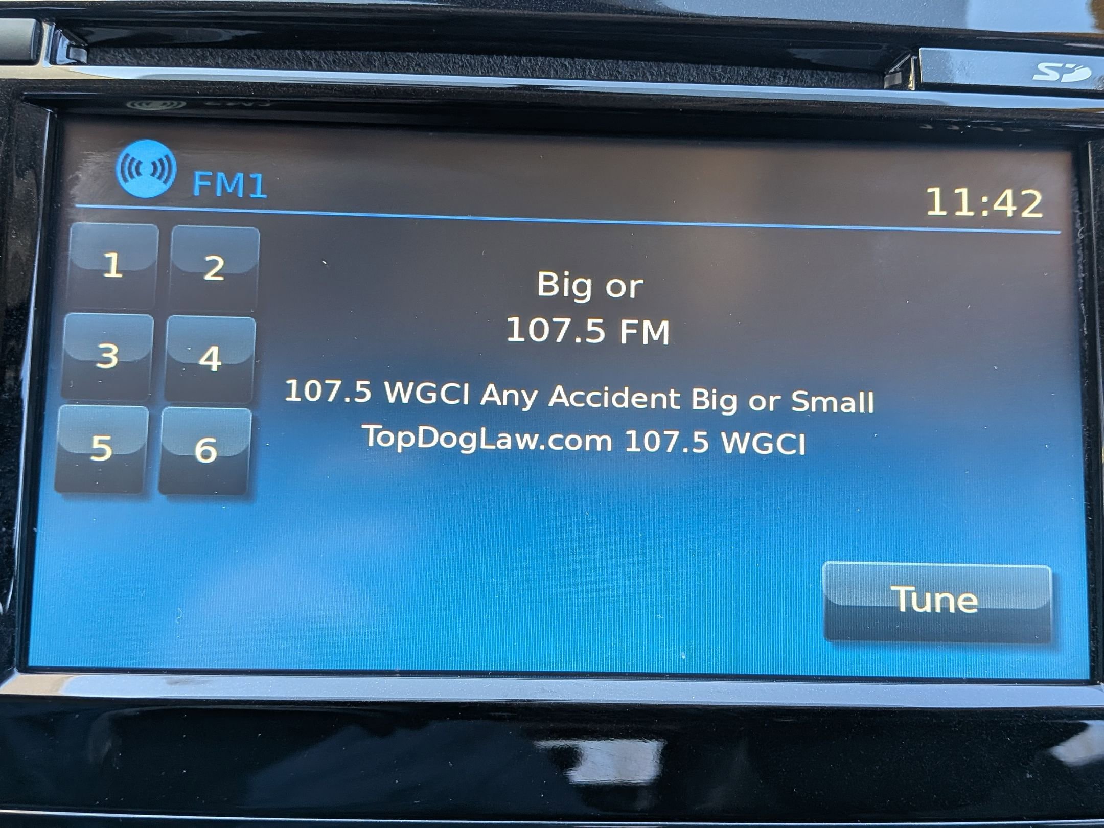 Used 2018 Nissan Rogue Sport SL image 18