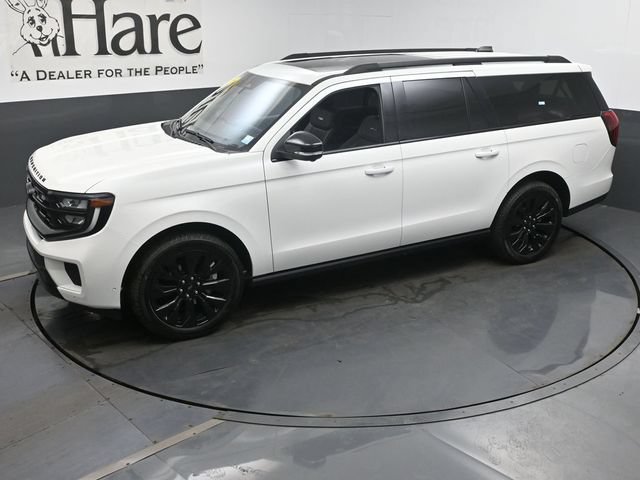 Used 2025 Ford Expedition Max Platinum w/ Stealth Appearance Package AWD/4WD image 46