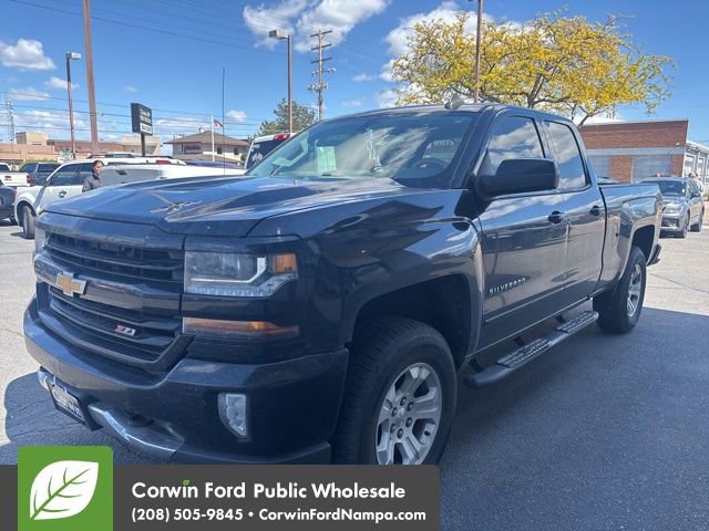 Used 2018 Chevrolet Silverado 1500 LT w/ All Star Edition AWD/4WD image 3