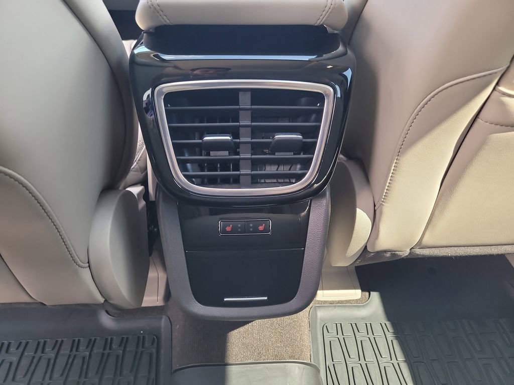 Used 2023 Lincoln Nautilus Reserve image 13