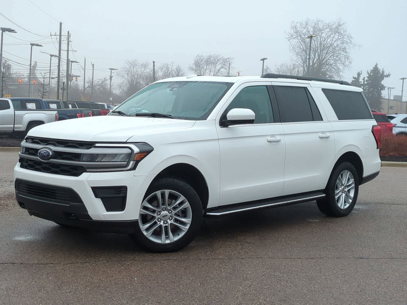 Used 2022 Ford Expedition Max XLT AWD/4WD image 1