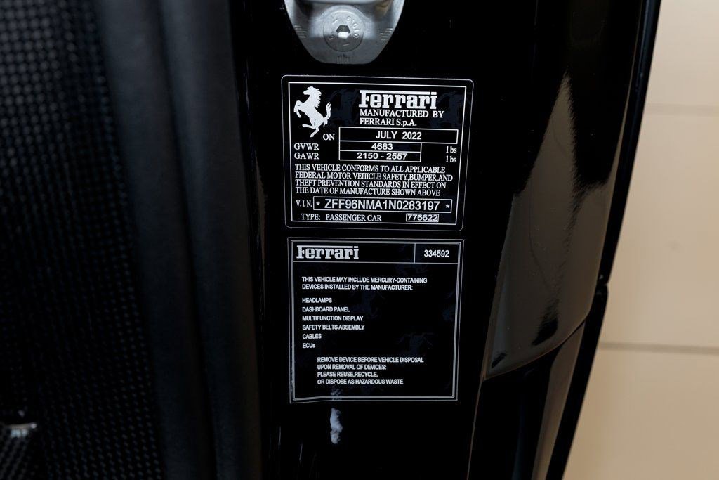 Used 2022 Ferrari SF90 Spider image 12