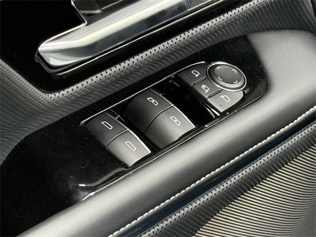 New 2025 GMC Sierra EV Denali image 32