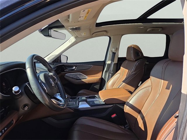 Used 2023 Acura MDX SH-AWD w/ Advance Package image 16