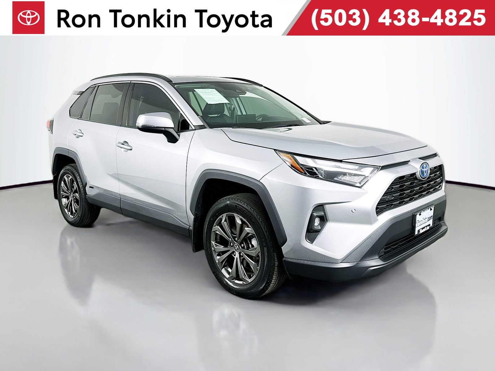 Certified 2022 Toyota RAV4 XLE Premium AWD/4WD image 1