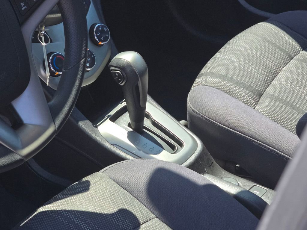 Used 2015 Chevrolet Sonic LT w/ Wheels and Fog Lamp Package FWD image 24