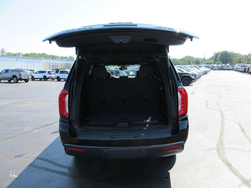Certified 2023 GMC Yukon AT4 w/ AT4 Premium Package AWD/4WD image 8