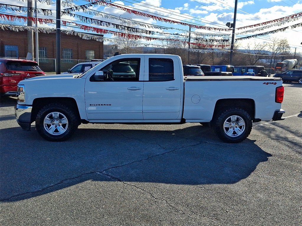 Used 2018 Chevrolet Silverado 1500 LT w/ All Star Edition image 9