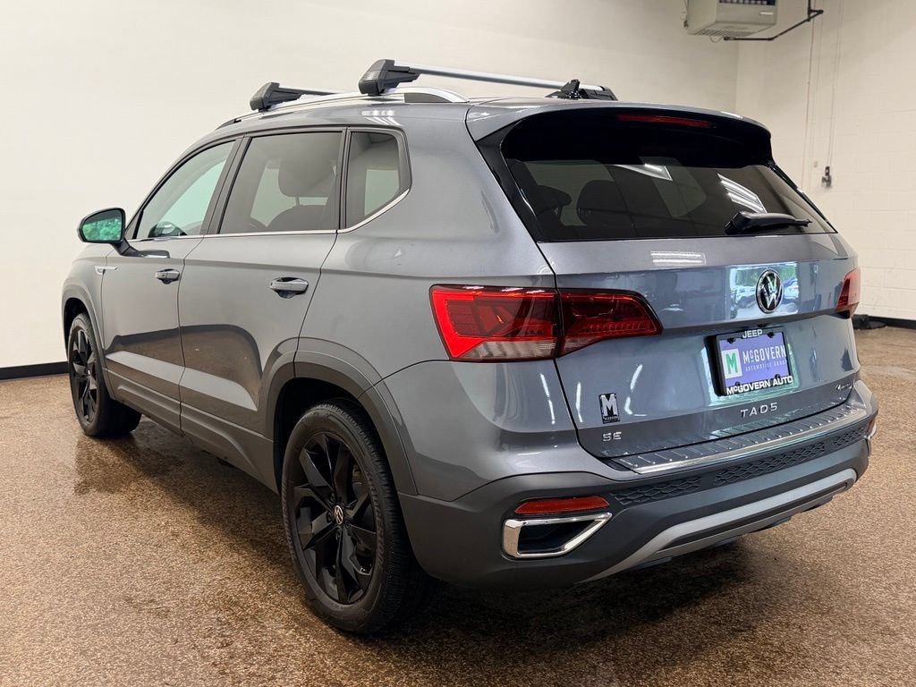 Used 2022 Volkswagen Taos SE AWD/4WD image 3