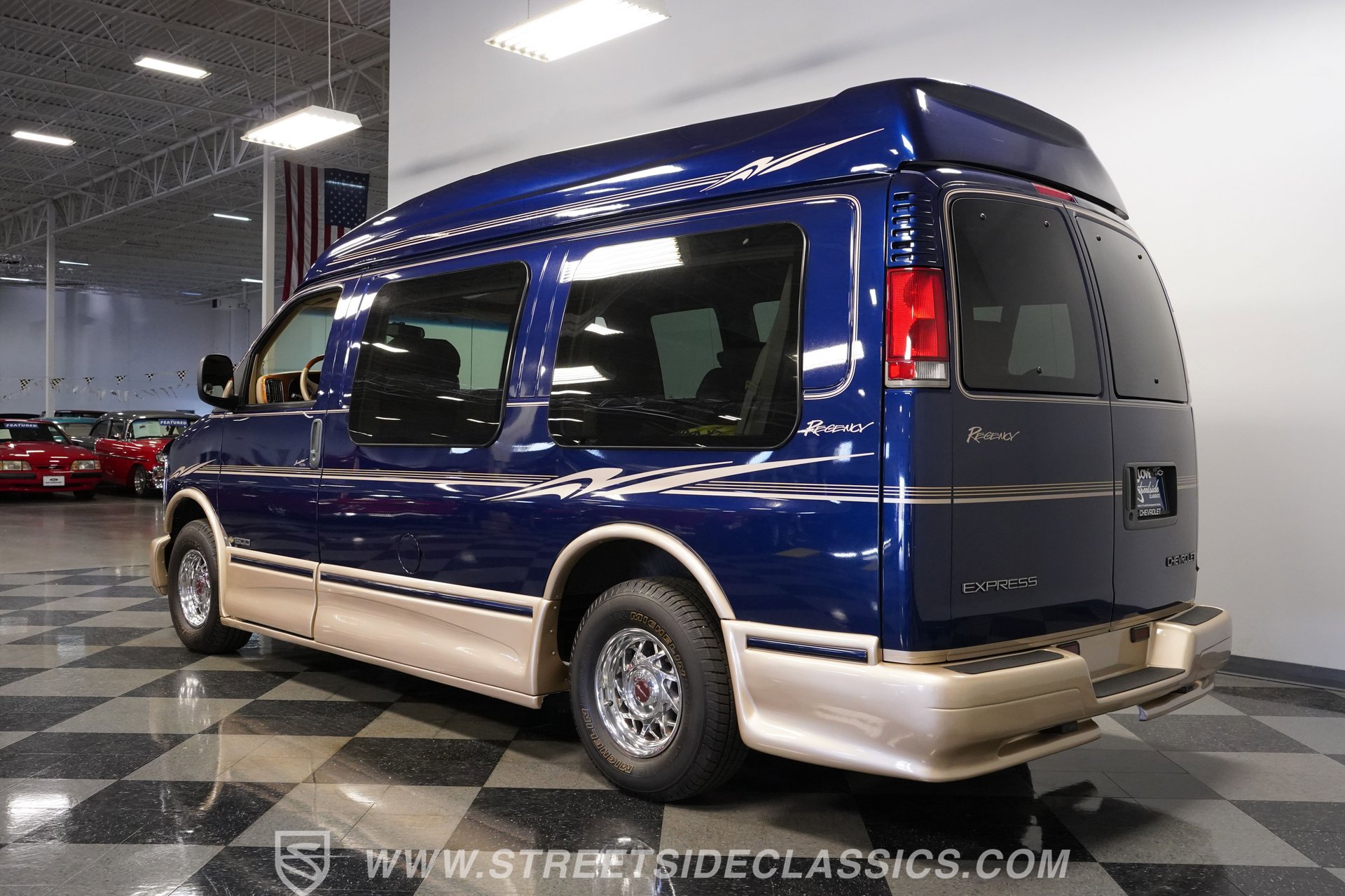Used 2001 Chevrolet Express 1500 w/ Preferred Equipment Group 3 image 10