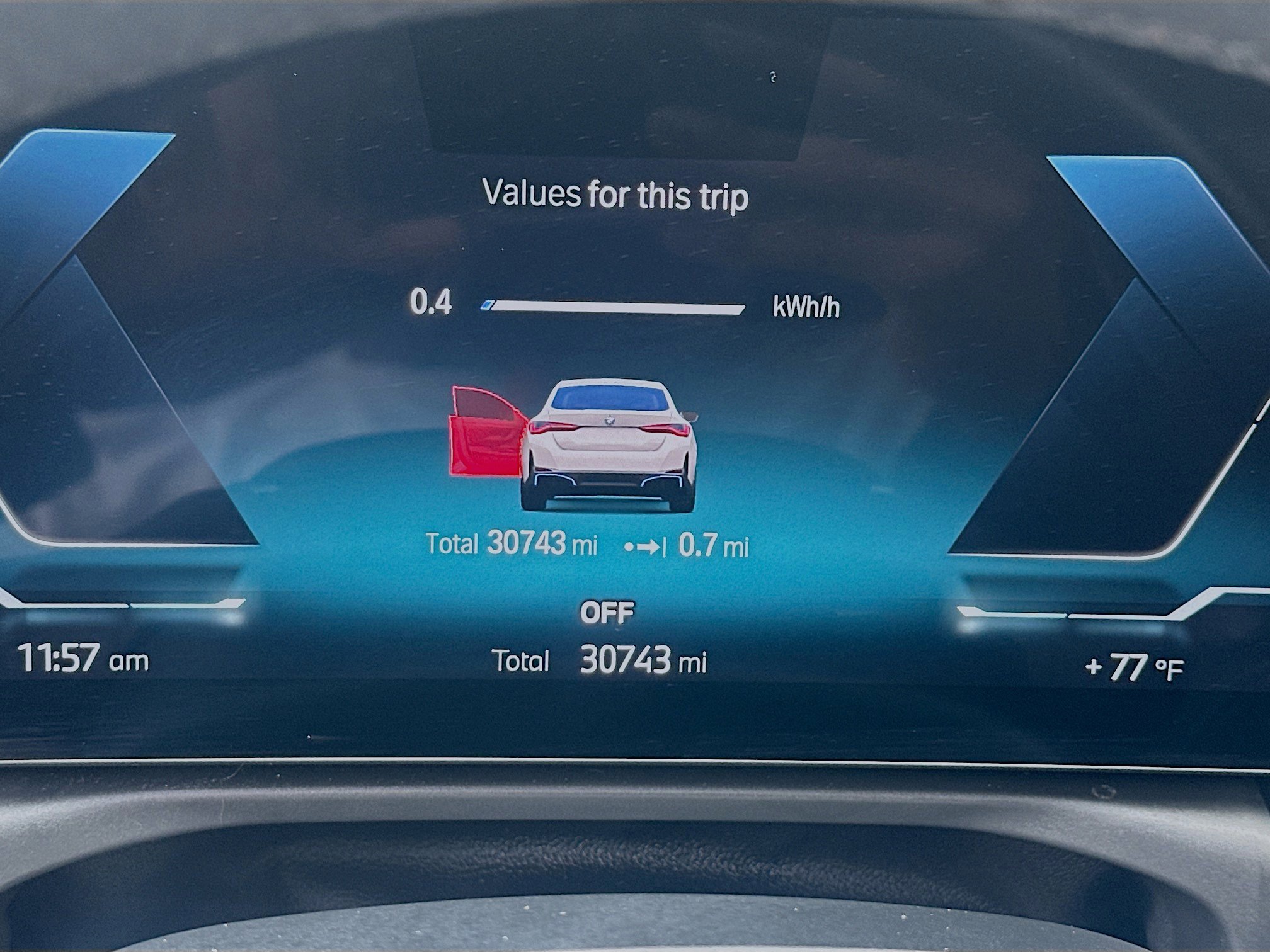 Used 2023 BMW i4 eDrive35 w/ Premium Package image 9