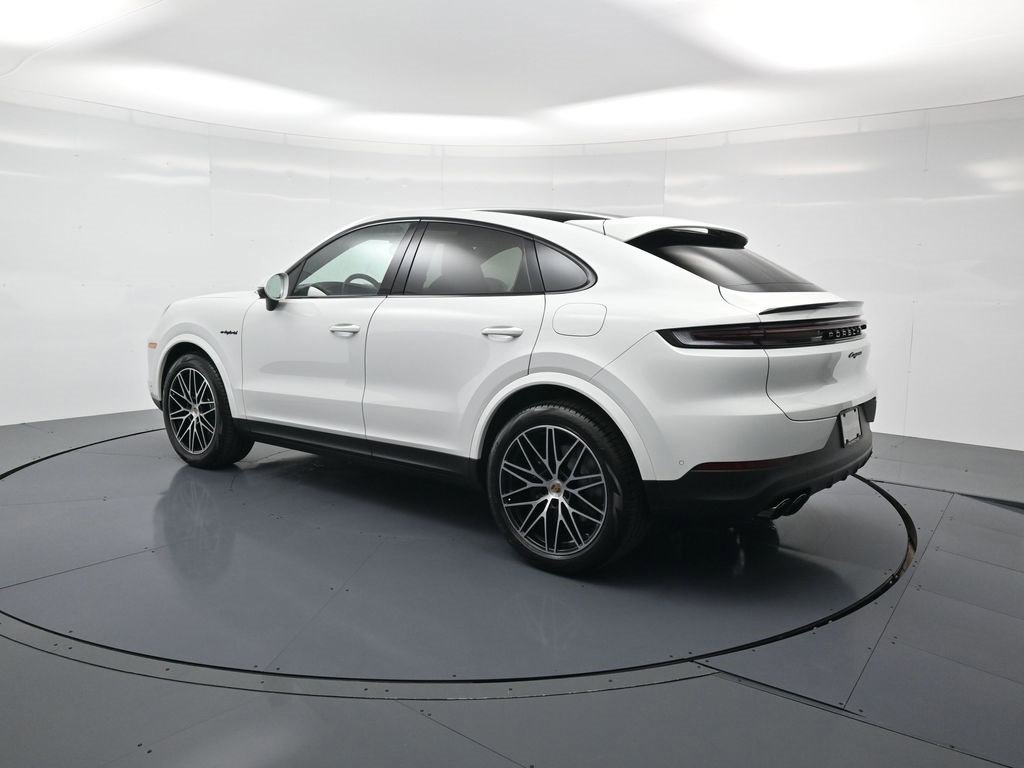 New 2026 Porsche Cayenne E-Hybrid Coupe image 3