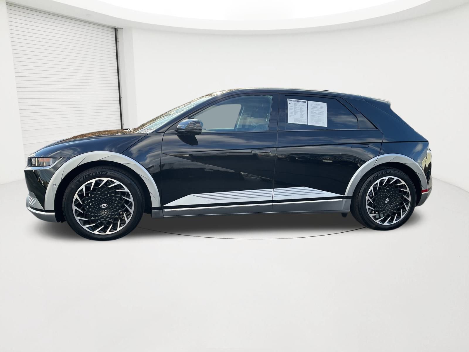 Used 2024 Hyundai Ioniq 5 Limited AWD/4WD image 2