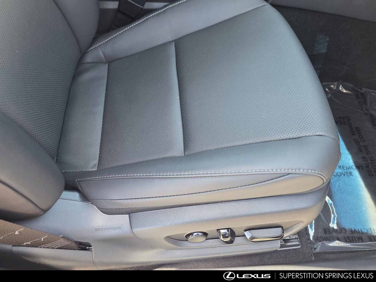 Certified 2025 Lexus ES 350 w/ Accessory Package (Z2) FWD image 32