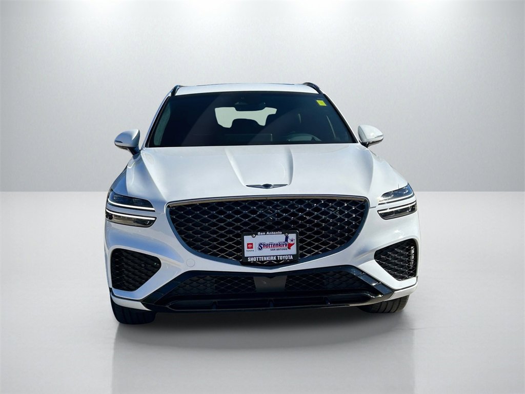 Used 2022 Genesis GV70 3.5T Sport w/ Sport Prestige Package image 2