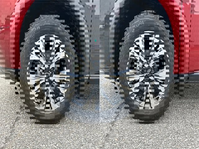 Used 2023 Nissan Rogue SV w/ SV Premium Package image 10