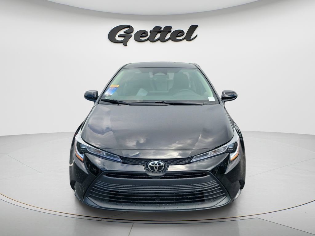 New 2026 Toyota Corolla LE FWD image 2