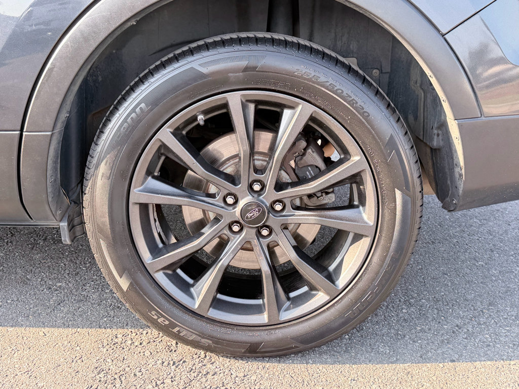 Used 2017 Ford Explorer XLT w/ Equipment Group 202A FWD image 37