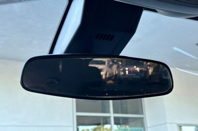 Used 2024 Chevrolet Equinox LT FWD image 25