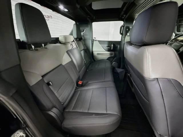 Used 2025 GMC Hummer EV 2X AWD/4WD image 28