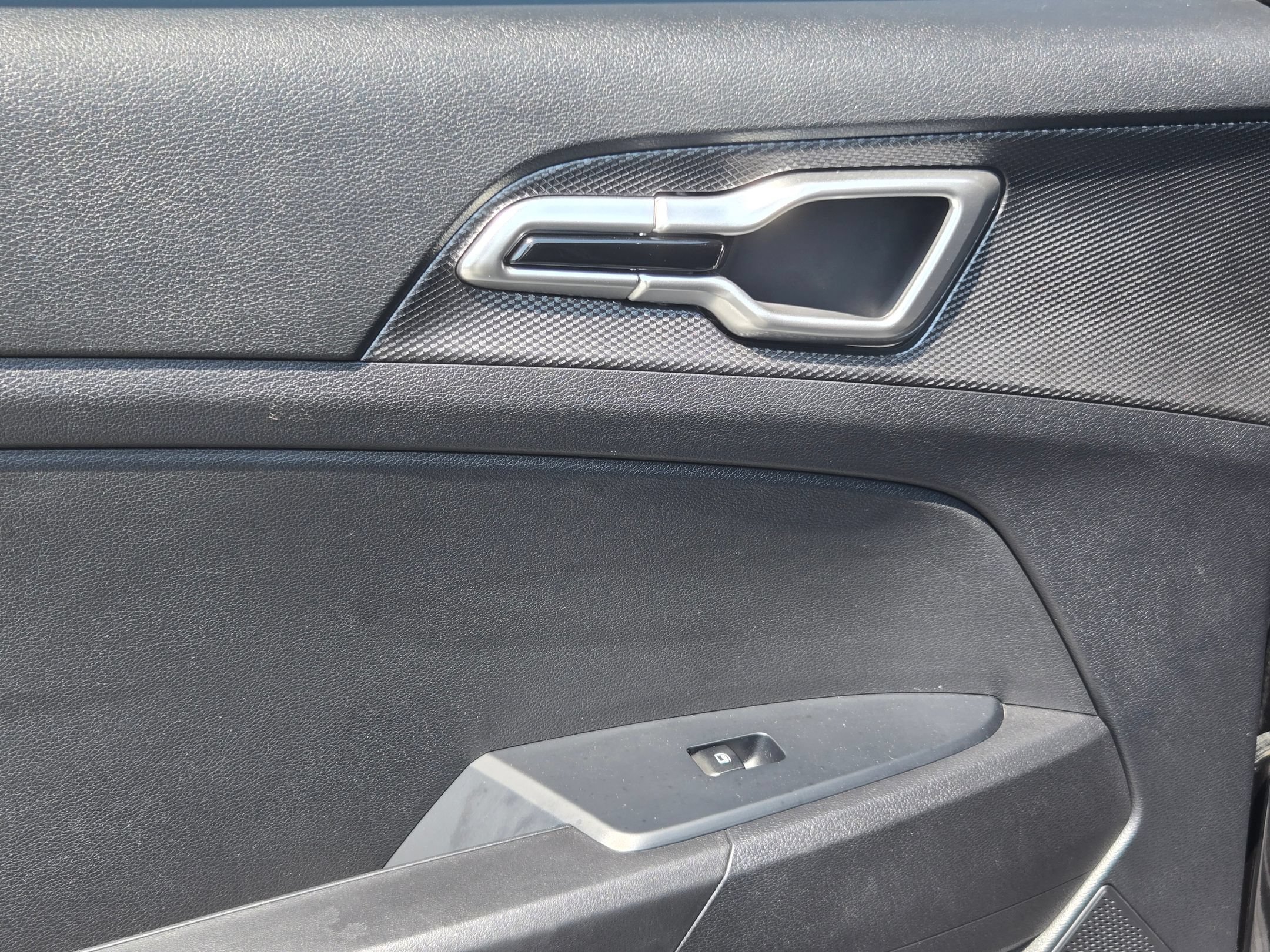 Used 2025 Kia Sportage LX FWD image 34