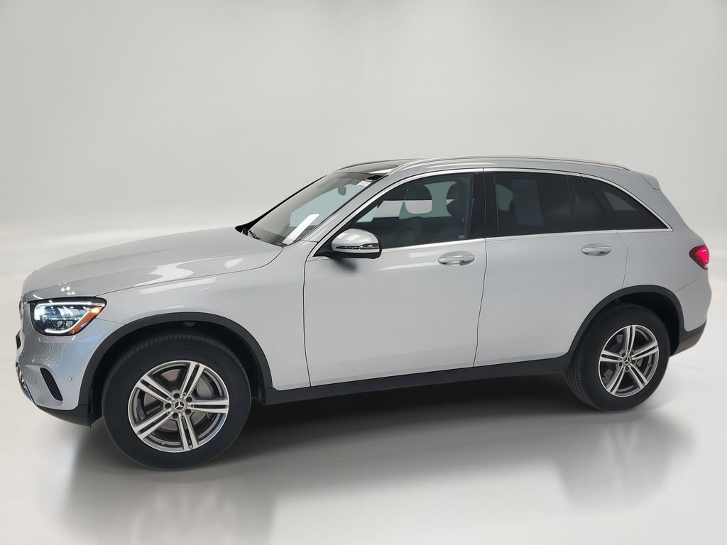 Used 2021 Mercedes-Benz GLC 300 4MATIC image 4