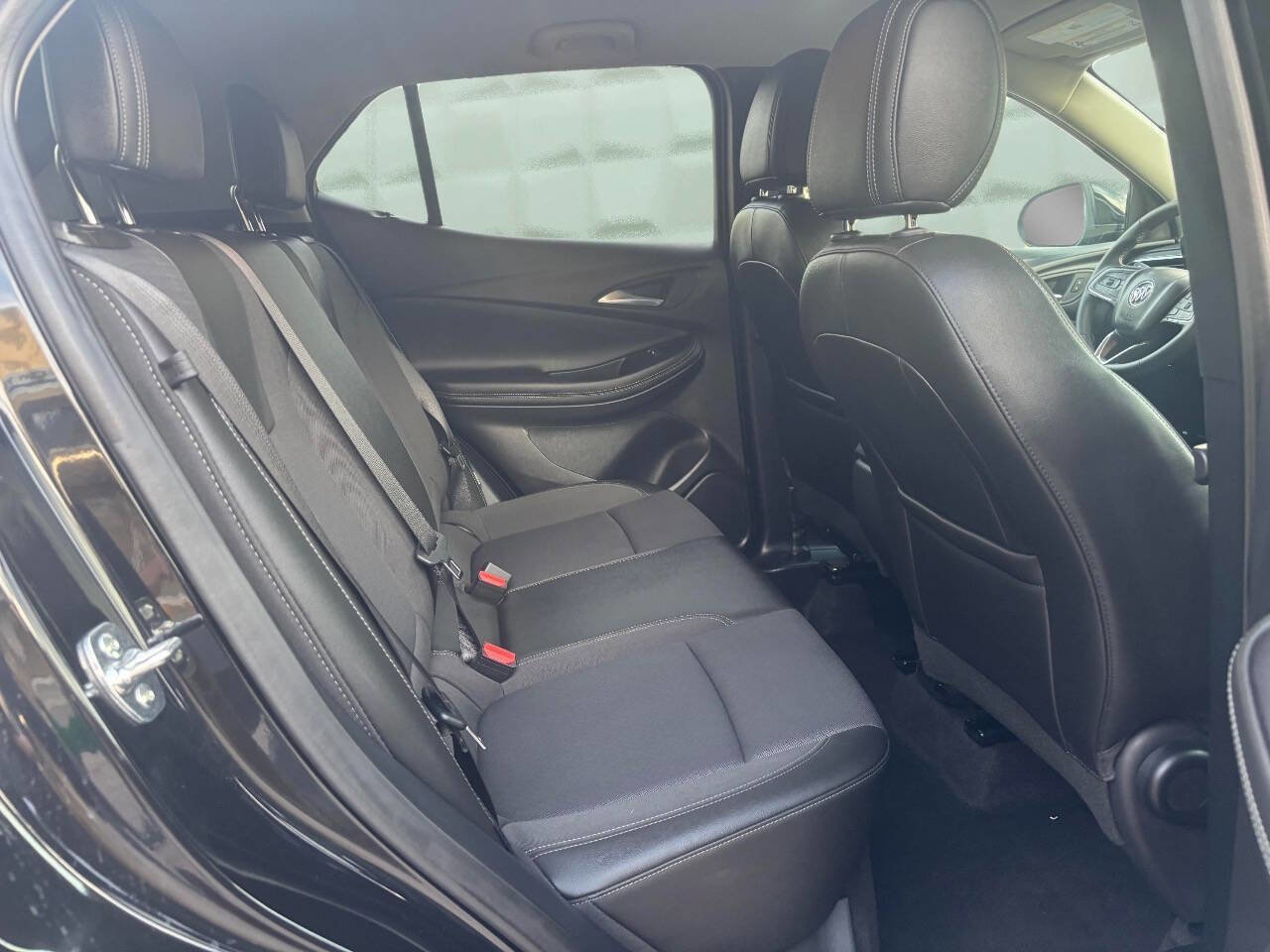 Used 2025 Buick Encore GX Preferred image 18